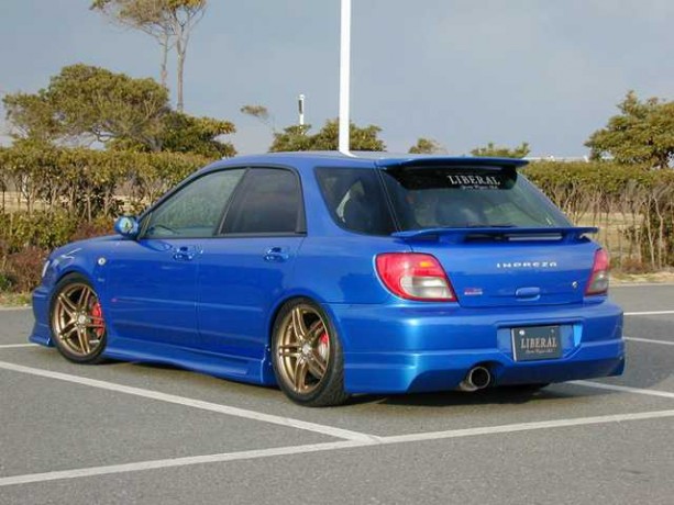 Накладки на пороги "Liberal" Subaru Impreza (Кузова GGA, GGB) купить недорого с доставкой в Чита
