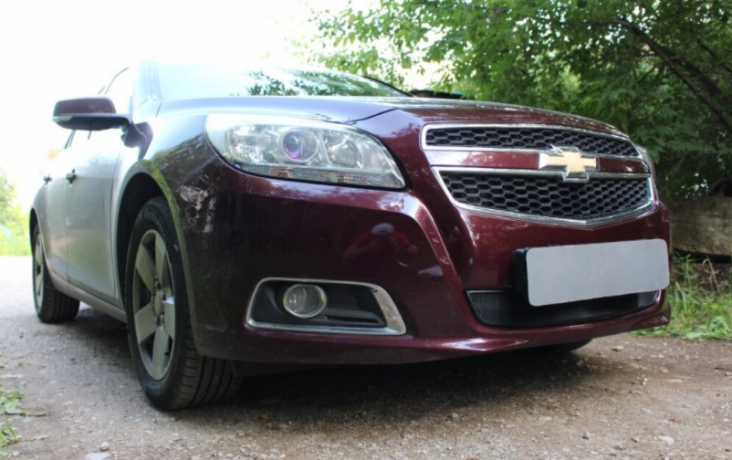 Защита радиатора "Standart" Chevrolet Malibu (2012-2015) чёрная купить недорого с доставкой в Чита