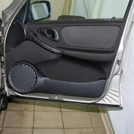 Подиумы B@3 2123 Chevrolet Niv@ (под динамики 20см) купить недорого с доставкой в Чита