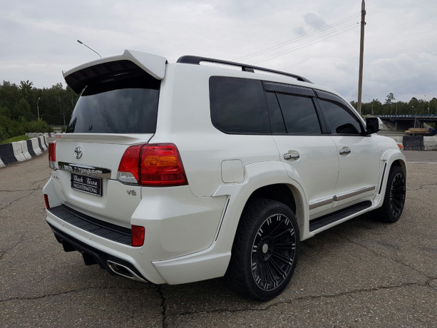 Спойлер под заднее стекло "WALD" Toyota Land Cruiser 200 купить недорого с доставкой в Чита