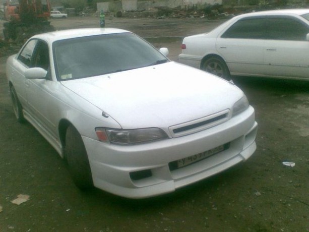 Решетка радиатора (тип I) Toyota Mark II (90) купить недорого с доставкой в Чита