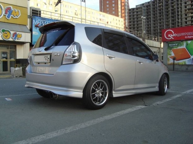 Накладки на пороги "Modulo" Honda Fit купить недорого с доставкой в Чита