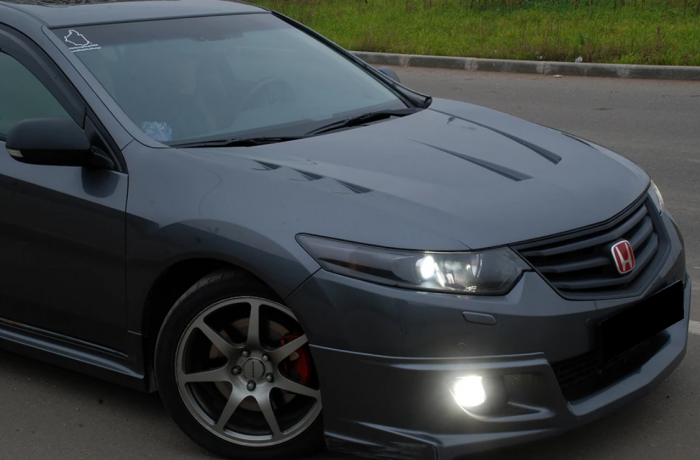 Капот пластиковый "Agressive Waterproof" var №1 (с глухими воздуховодами) для Honda Accord VIII купить недорого с доставкой в Чита