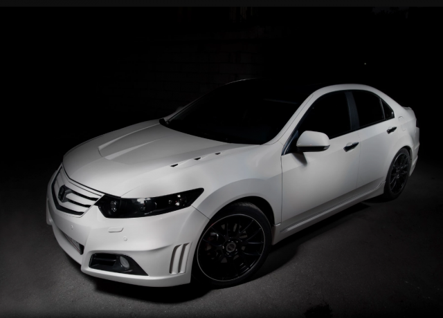 Капот пластиковый "Agressive Waterproof" var №1 (с глухими воздуховодами) для Honda Accord VIII купить недорого с доставкой в Чита