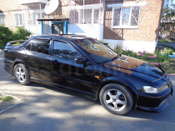 Накладки на пороги "Euro-R" Honda Accord/Torneo (Кузова CF3, CF4, CF5) купить недорого с доставкой в Чита