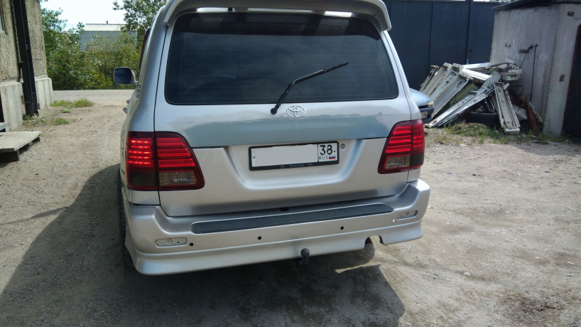 Накладки на задний бампер (сток) Toyota Land Cruiser 100 купить недорого с доставкой в Чита