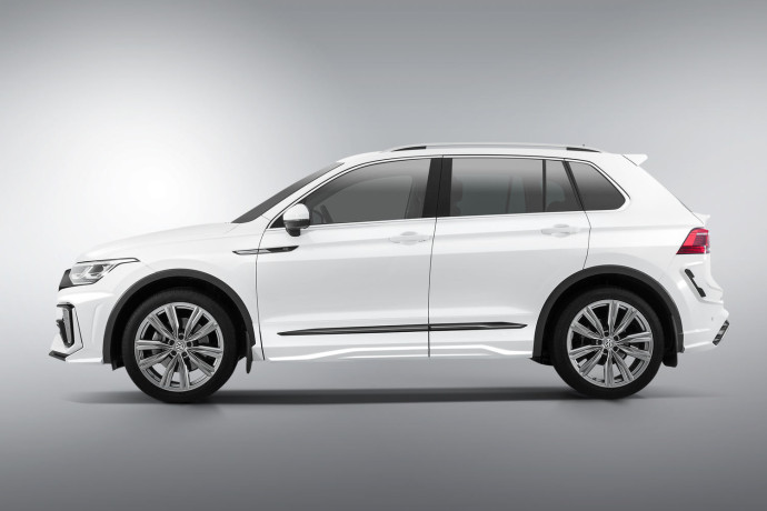 Накладки на двери Volkswagen Tiguan (2020-н.в.) купить недорого с доставкой в Чита