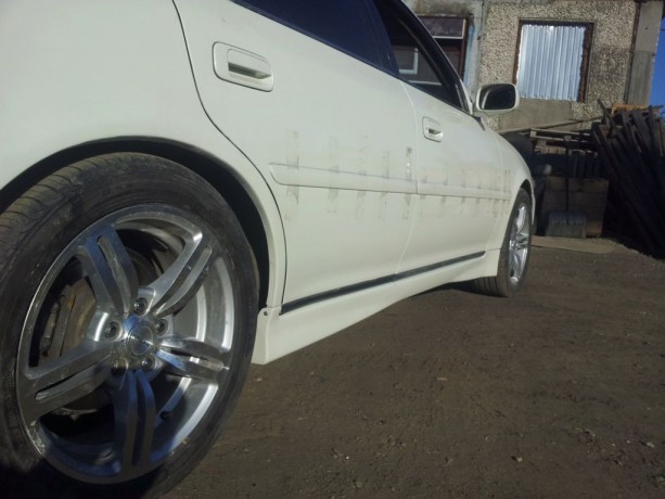 Накладки на пороги (сток) Toyota Cresta (100) купить недорого с доставкой в Чита